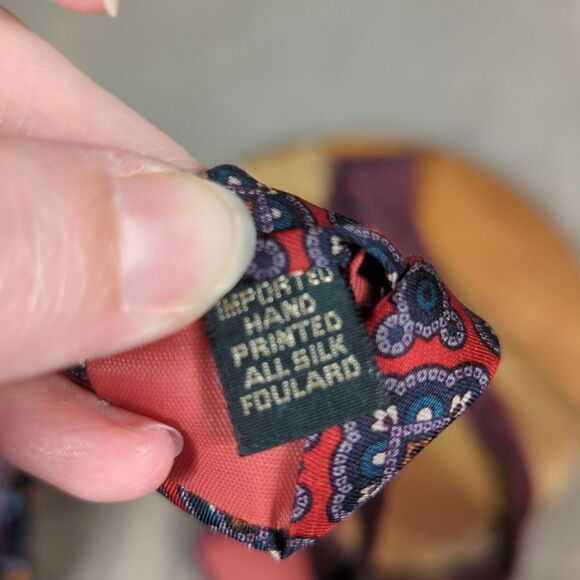 Bert Pulitzer Vintage tie Marshall Field's‎ red blue geometric 100% silk - Picture 4 of 5